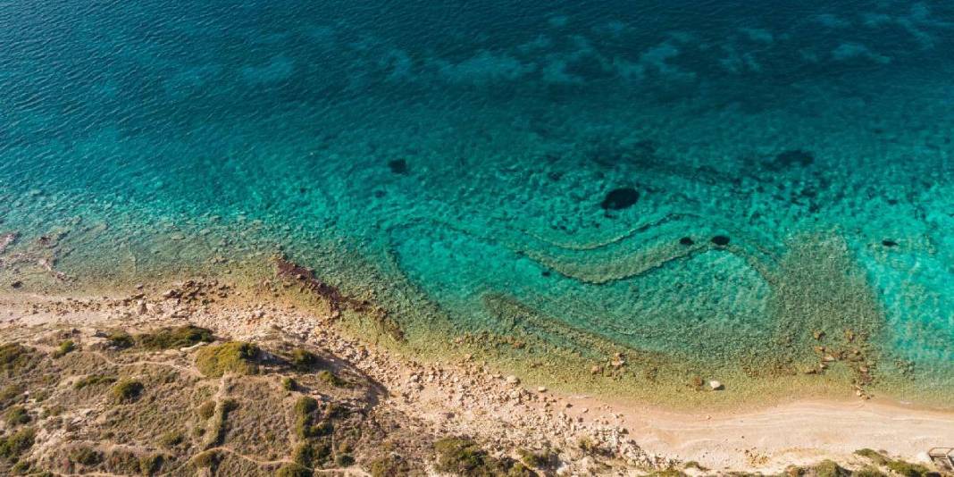 Ege’nin saklı mücevheri! İzmir’e 1 saatlik uzaklıkta: İnce kumlu, bakir mavi bir koy… 7